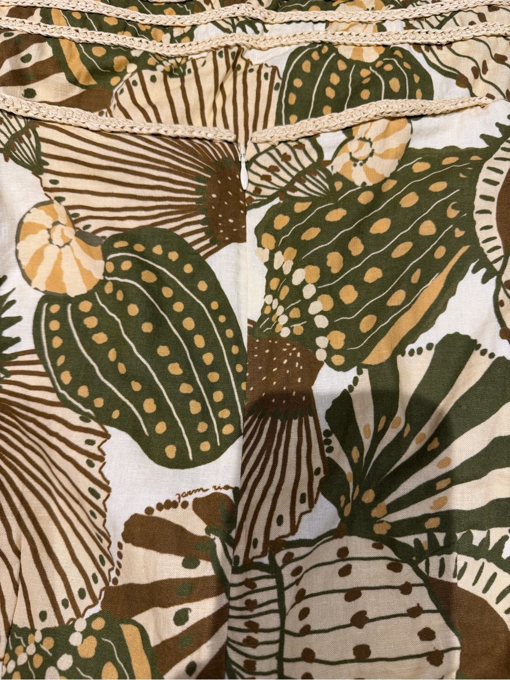 FARM Rio Olive & Cream Botanical Puff-Sleeve Mini Skirt - Picture 8 of 8